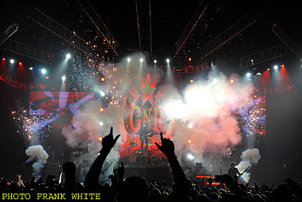 GUNS N' ROSES  PHOTO FRANK WHITE  NOV 17 2011 IZOD CENTER  EAST RUTHERFORD  NEW JERSEY (2)