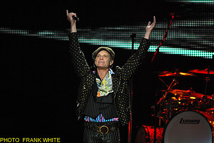 VAN HALEN  MARCH 1 2012  PHOTO FRANK WHITE  MADISON  SQUARE GARDEN   NEW YORK CITY (82) copy