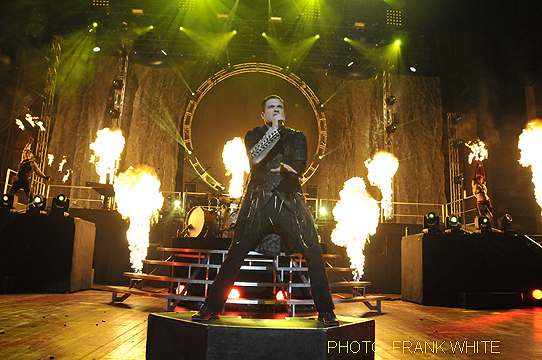 SHINEDOWN AUG 14 2013  PHOTO  FRANK WHITE  THE MANN CENTER FOR THE PERFORMING ARTS PHILADELPHIA PA (1)