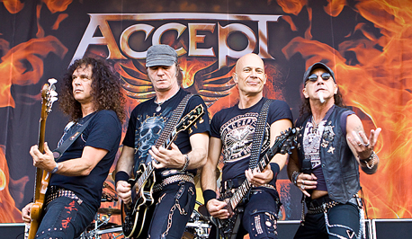 Accept_live