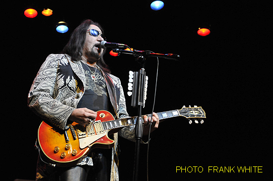 ACE FREHLEY  NOV  14 2014  PHOTO FRANK WHITE  SUGAR LOAF PAC  SUGAR LOAF  NEW YORK (23)