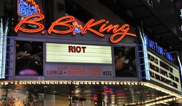 RIOT  JAN 18 2012  PHOTO FRANK WHITE  BB KING  CLUB NYC (1) copy