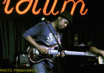 VERNON  REID TRIO SEPT 5 2012  PHOTO  FRANK WHITE  THE IRIDIUM NYC (5)