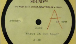 kiss-acetate