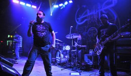 CLUTCH  APRIL 16 2013 PHOTO  FRANK WHITE  TOAD'S  PLACE  NEW HAVEN  CT (8)