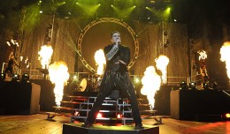 SHINEDOWN AUG 14 2013  PHOTO  FRANK WHITE  THE MANN CENTER FOR THE PERFORMING ARTS PHILADELPHIA PA (1)