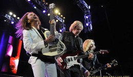 STYX  JUNE 26 2014  PHOTO  FRANK WHITE  PRUDENTIAL CENTER  NEWARK  NEW JERSEY (6)