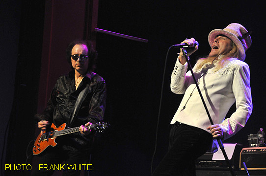 ROBIN ZANDER BAND  SEPT 20 2014  PHOTO  FRANK WHITE  NEWTON THEATER  NEWTON NEW JERSEY (21)