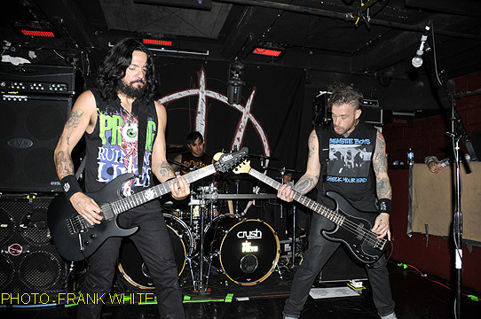 PRONG  SEPT 30 2014  PHOTO  FRANK WHITE  SANTOS PARTY  HOUSE  NEW YORK CITY (12)